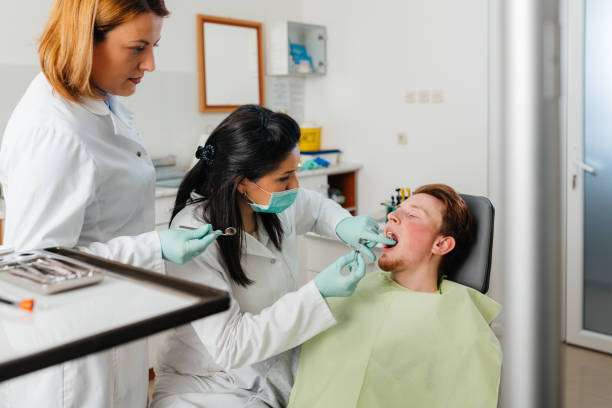 Best Urgent Tooth Repair  in Poinciana, FL